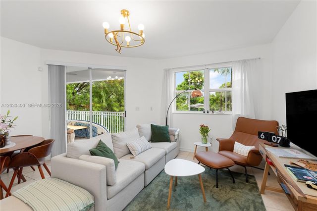 1200 NE 105th Street 27, Miami Shores, FL 33138