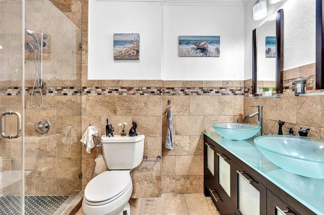 340 W 55th St, Hialeah, FL 33012