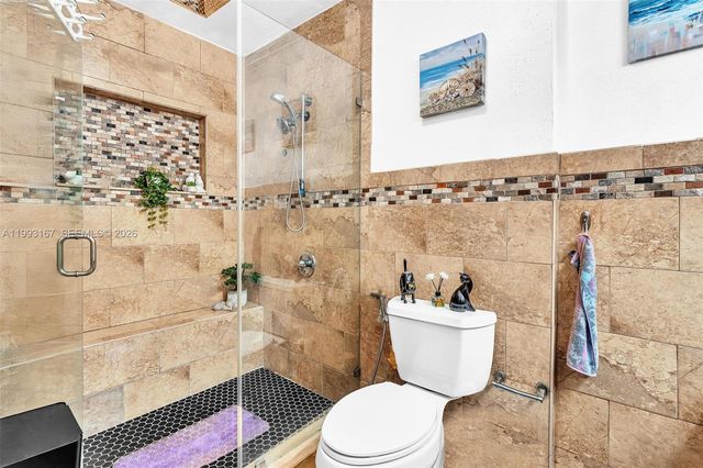 340 W 55th St, Hialeah, FL 33012