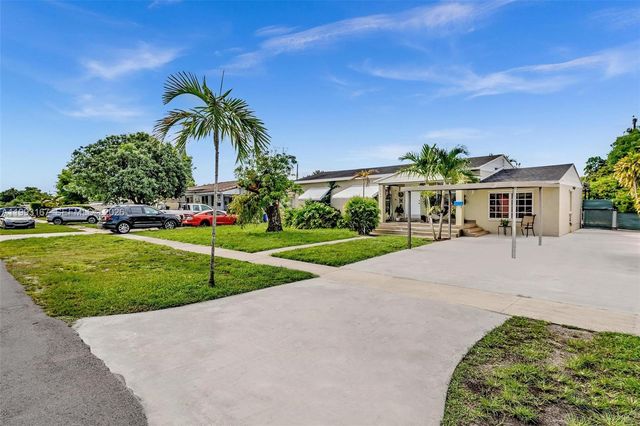 340 W 55th St, Hialeah, FL 33012