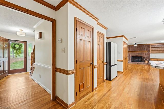 620 Timberview Drive, Kernersville, NC 27284