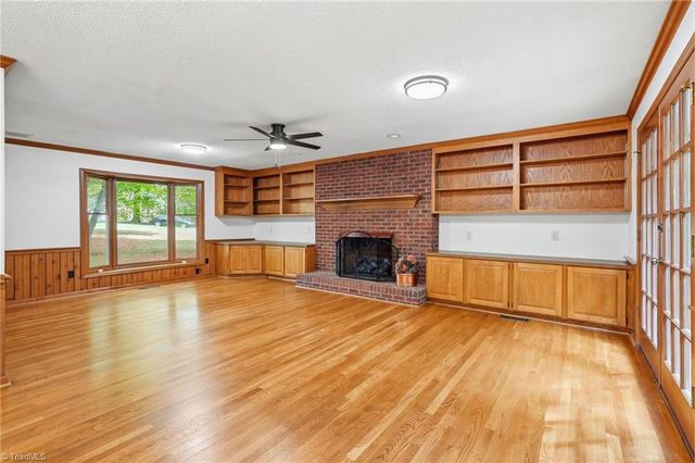 620 Timberview Drive, Kernersville, NC 27284