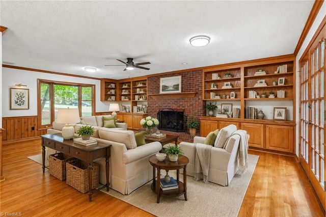 620 Timberview Drive, Kernersville, NC 27284