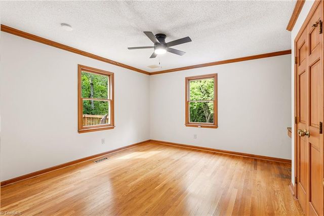 620 Timberview Drive, Kernersville, NC 27284