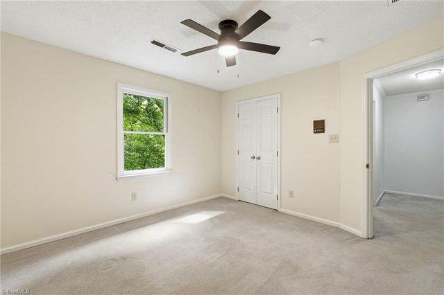 620 Timberview Drive, Kernersville, NC 27284
