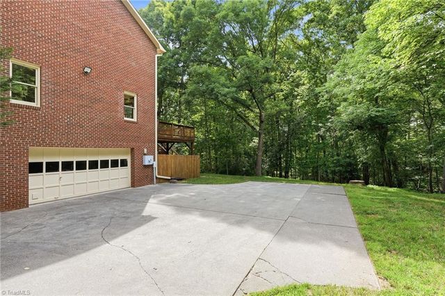 620 Timberview Drive, Kernersville, NC 27284