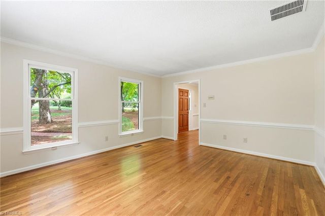 620 Timberview Drive, Kernersville, NC 27284
