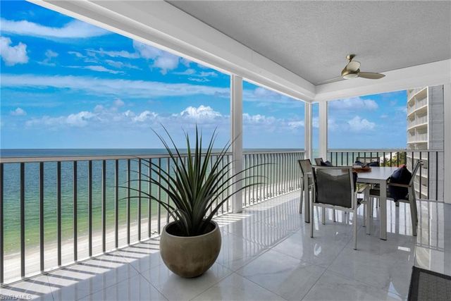 9811 Gulf Shore DR PH 2, Naples, FL 34108