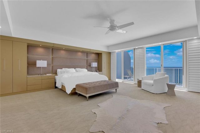 9811 Gulf Shore DR PH 2, Naples, FL 34108
