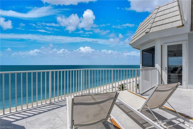 9811 Gulf Shore DR PH 2, Naples, FL 34108