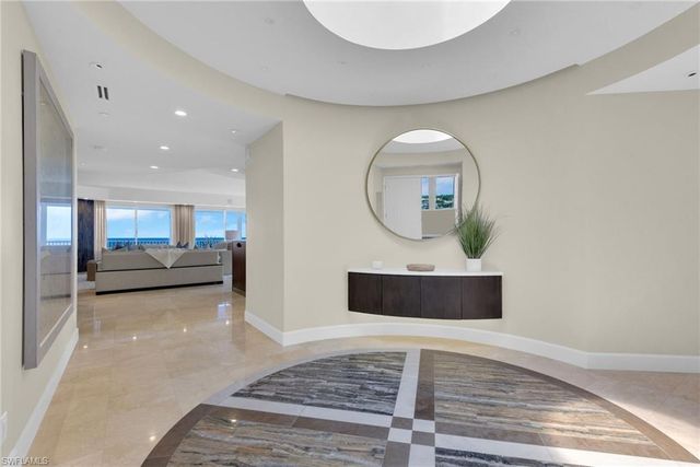 9811 Gulf Shore DR PH 2, Naples, FL 34108
