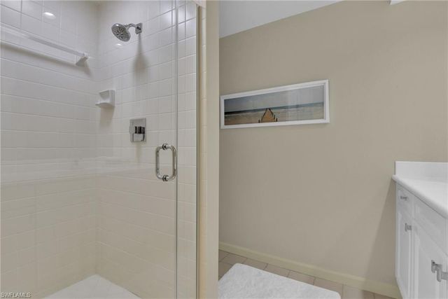 9811 Gulf Shore DR PH 2, Naples, FL 34108