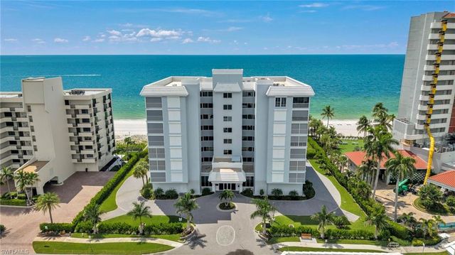 9811 Gulf Shore DR PH 2, Naples, FL 34108