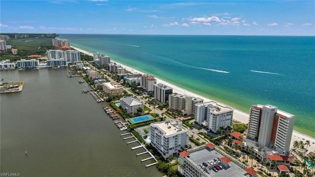 9811 Gulf Shore DR PH 2, Naples, FL 34108