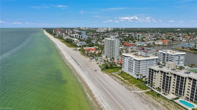 9811 Gulf Shore DR PH 2, Naples, FL 34108