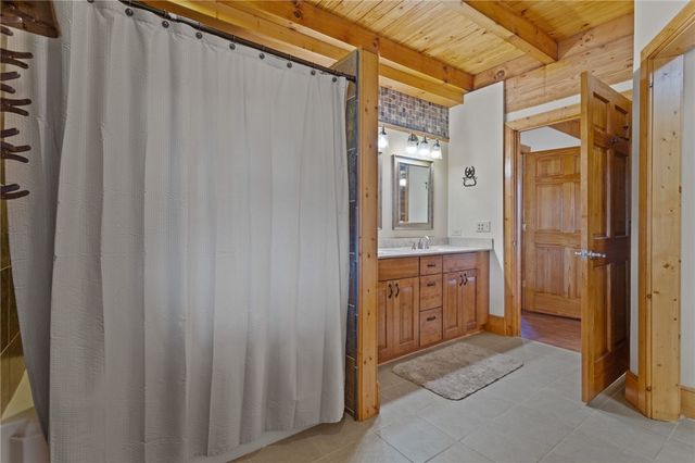 500 Wandering Way, Pickens, SC 29671