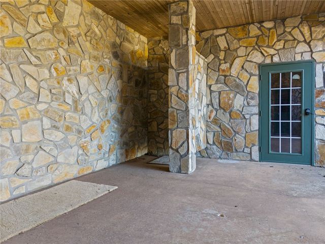 500 Wandering Way, Pickens, SC 29671