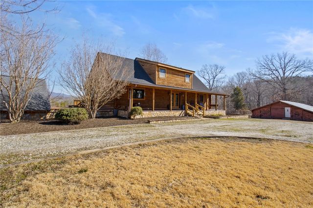 500 Wandering Way, Pickens, SC 29671