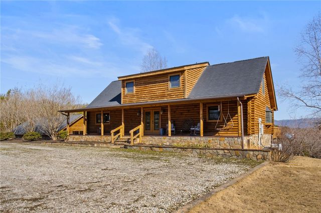 500 Wandering Way, Pickens, SC 29671