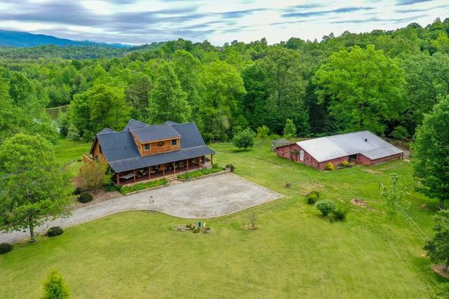 500 Wandering Way, Pickens, SC 29671