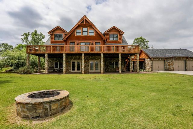 500 Wandering Way, Pickens, SC 29671