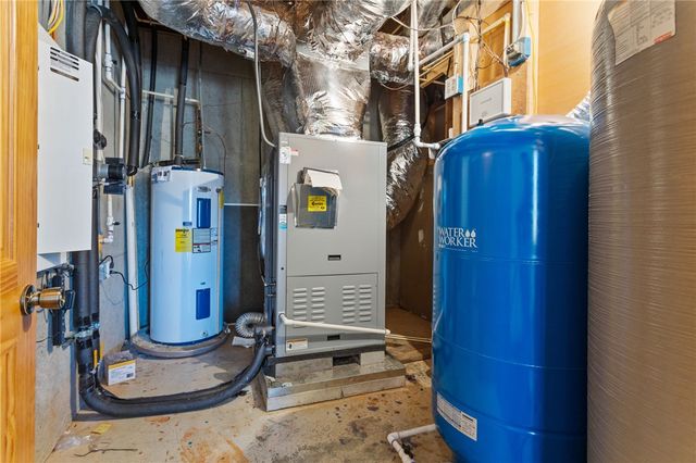 500 Wandering Way, Pickens, SC 29671