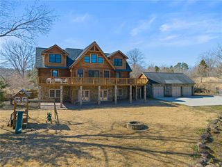 500 Wandering Way, Pickens, SC 29671