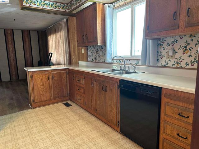 711 Old Canyon Rd., Fremont, CA 94536