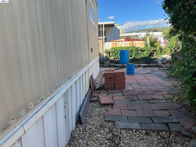 711 Old Canyon Rd., Fremont, CA 94536