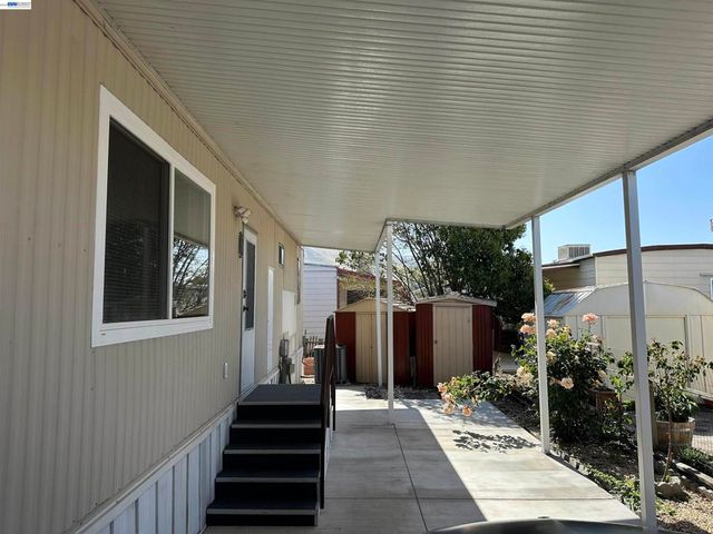 711 Old Canyon Rd., Fremont, CA 94536