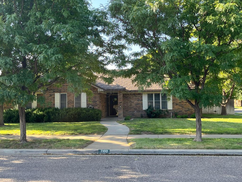 7100 BAYSWATER Road, Amarillo, TX 79109