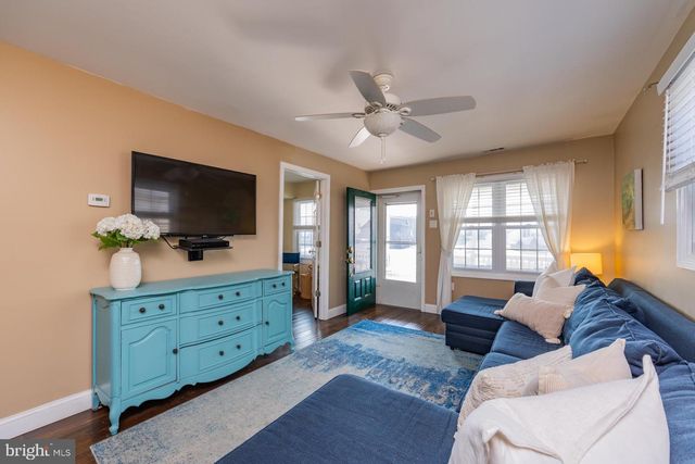 103 W 7TH AVE, North Wildwood, NJ 08260