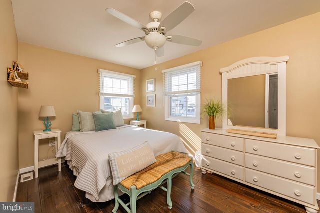 103 W 7TH AVE, North Wildwood, NJ 08260