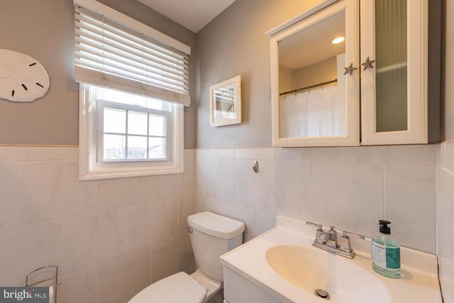 103 W 7TH AVE, North Wildwood, NJ 08260