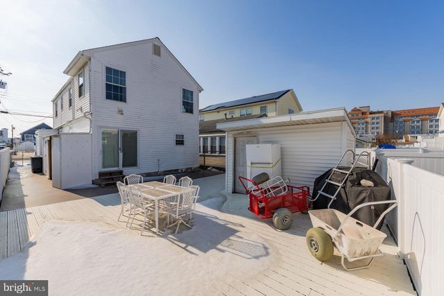 103 W 7TH AVE, North Wildwood, NJ 08260