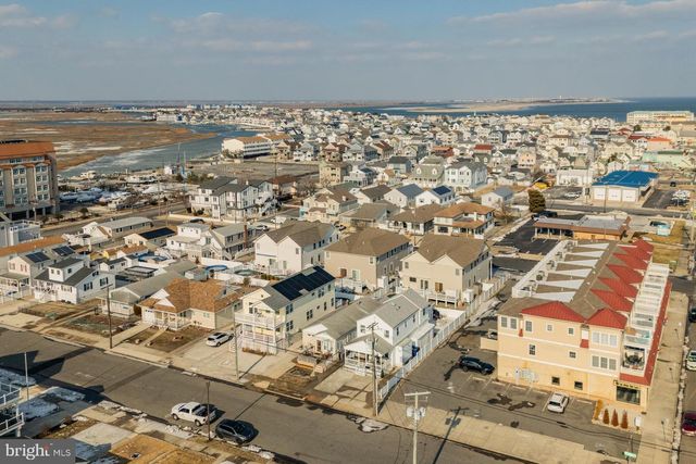 103 W 7TH AVE, North Wildwood, NJ 08260