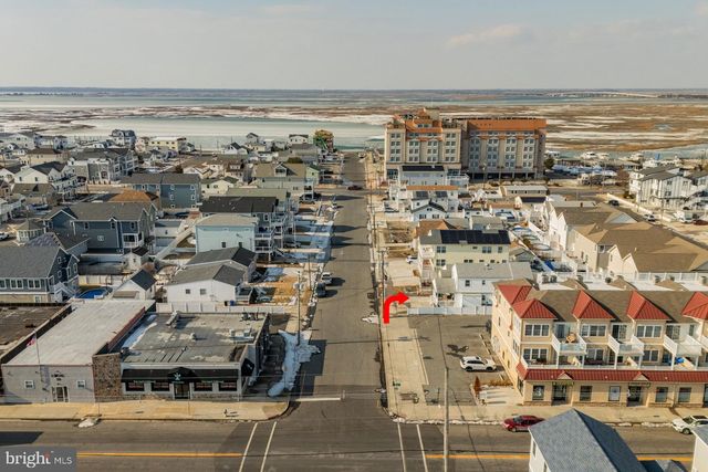 103 W 7TH AVE, North Wildwood, NJ 08260