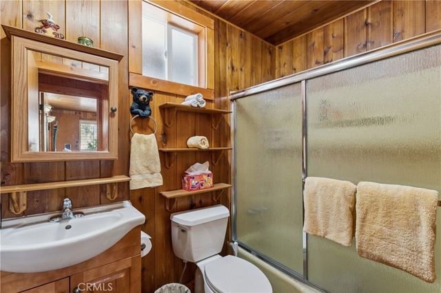 26355 Augusta, Lake Arrowhead, CA 92352