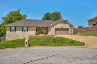 3713 N Croswell Avenue, Springfield, MO 65803