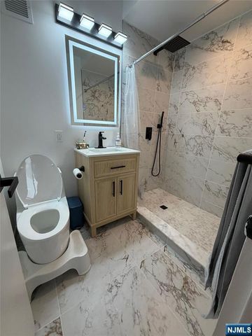 3 Horizon Road 821, Fort Lee, NJ 07024