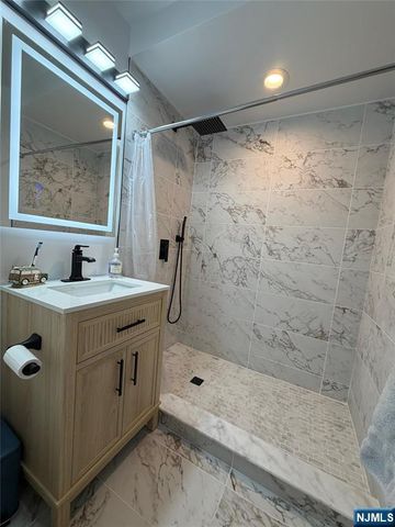 3 Horizon Road 821, Fort Lee, NJ 07024