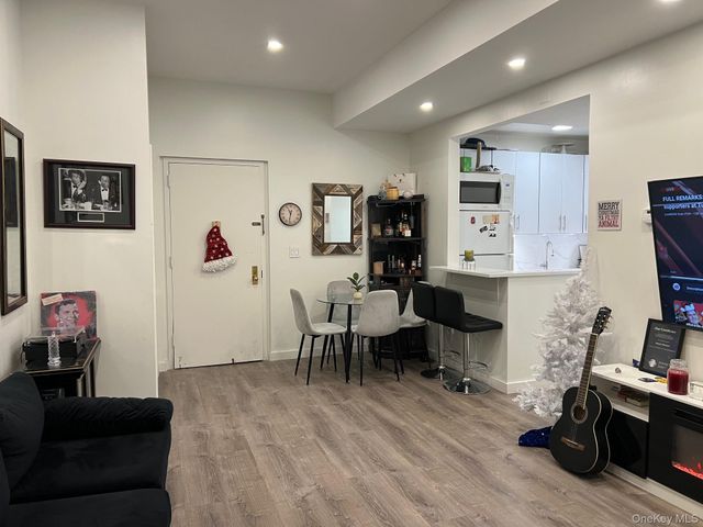 1250 North Avenue 106, New Rochelle, NY 10804