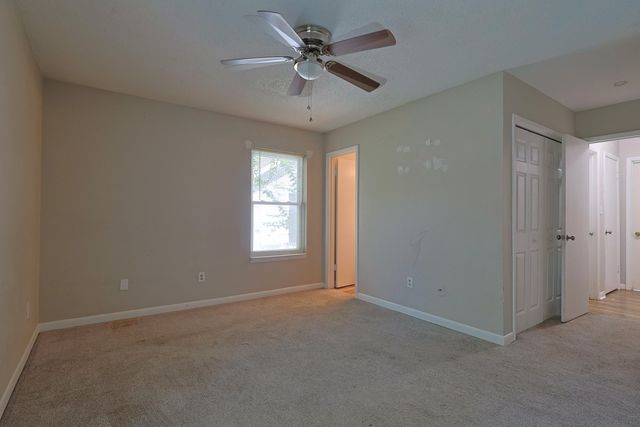 392 E Pine Street, Mary Esther, FL 32569