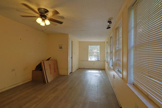 392 E Pine Street, Mary Esther, FL 32569