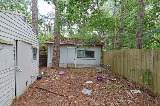 392 E Pine Street, Mary Esther, FL 32569