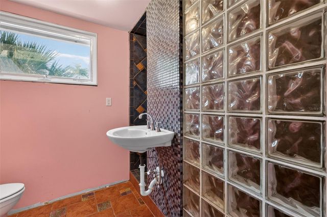 339 N CLAYTON STREET, Mount Dora, FL 32757