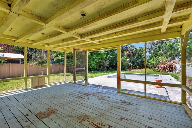 339 N CLAYTON STREET, Mount Dora, FL 32757