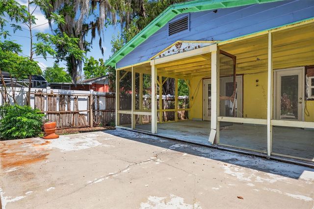 339 N CLAYTON STREET, Mount Dora, FL 32757