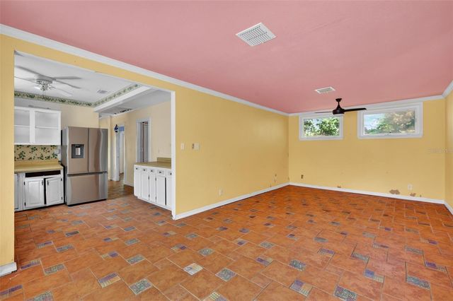 339 N CLAYTON STREET, Mount Dora, FL 32757