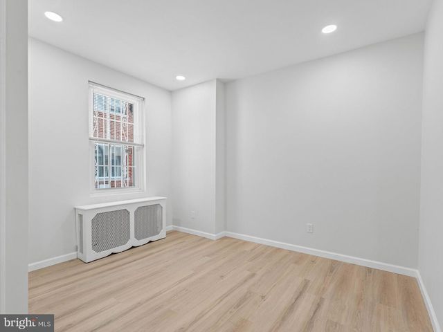 906 S FAIRHILL ST, Philadelphia, PA 19147